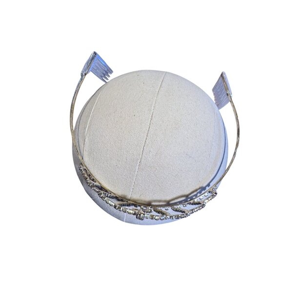 Quinceañera Tiara Rhinestone Heart Design With "15" Charm & Comb Clips - Picture 4 of 5